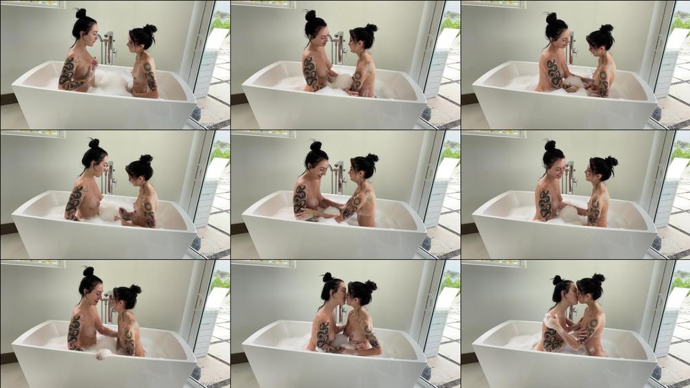anastasiagoth 15 10 2021 2247225490 taking a bath with your best friend @catkitty21