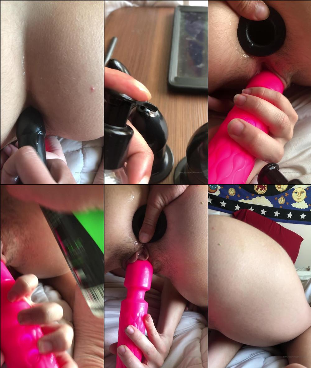 mackenziemace1_Daddy using anal stretchers on my tight assh_17636869