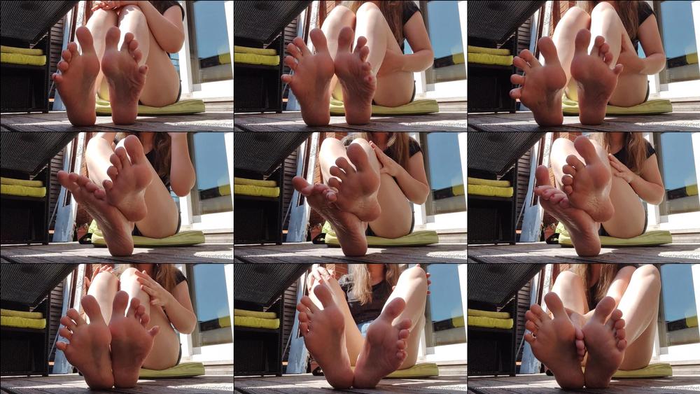 ayellgirlfeet 161617247 2021 06 24 Petite vidÃ©o pour vous sur la terrasse  Video for you outside _1