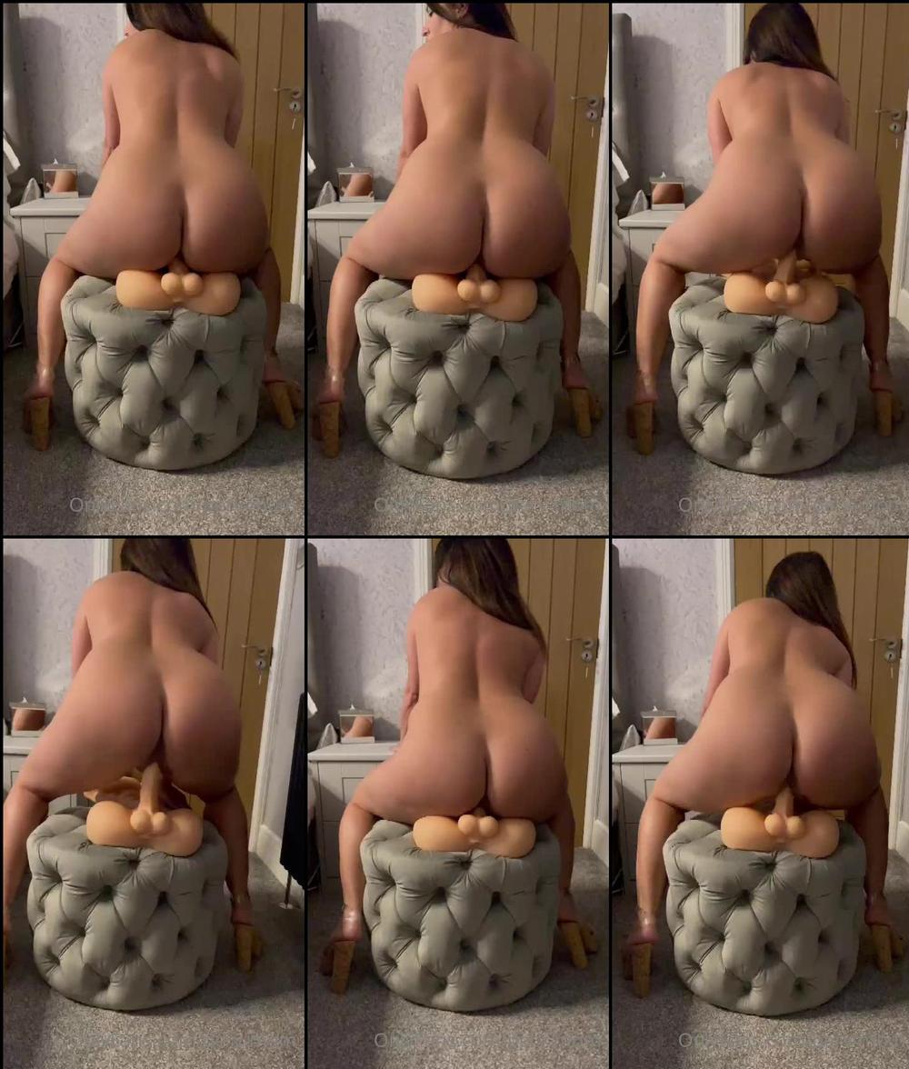sophielawson x 142287960 2021 05 04 i m home alone all day i m so horny help me 