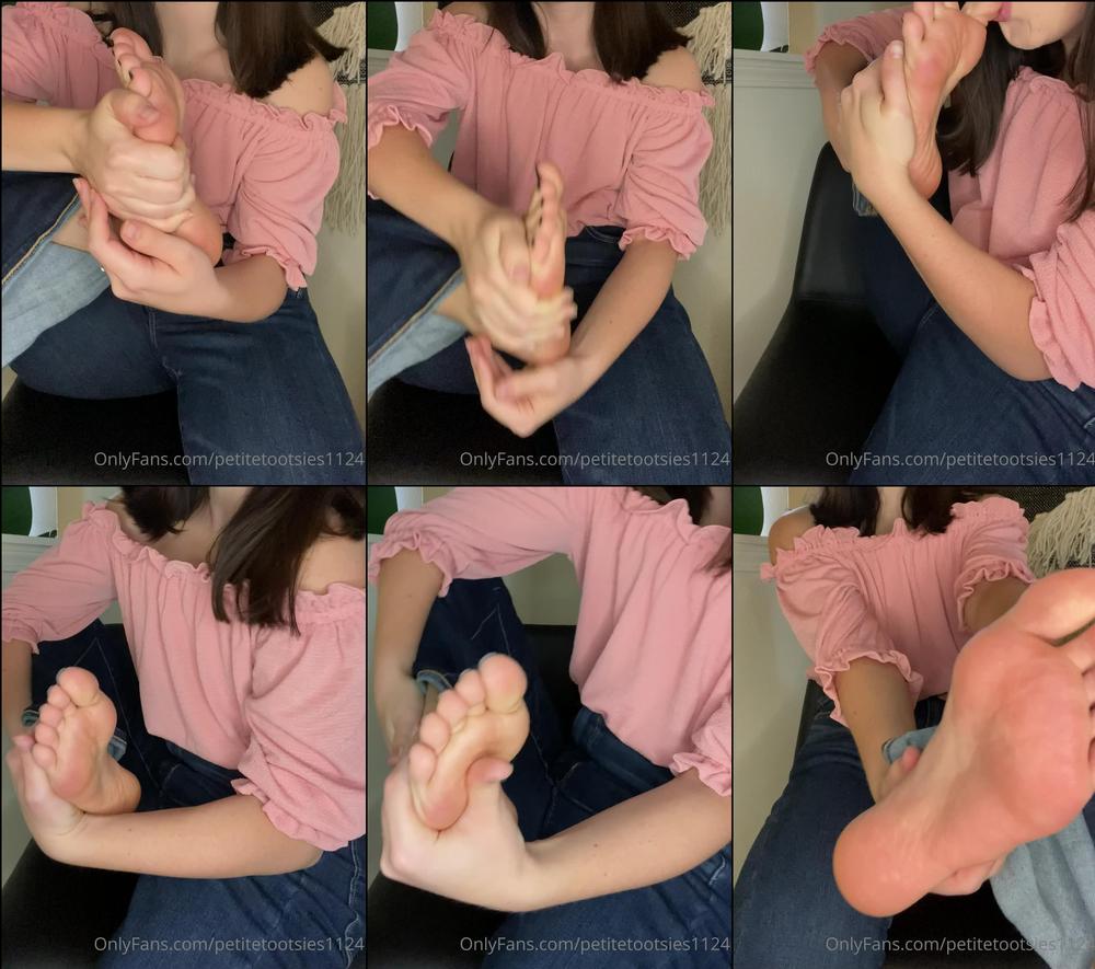 petitetootsies1124 26 11 2021 2284799538 Good morning watch me tease you with my feet 