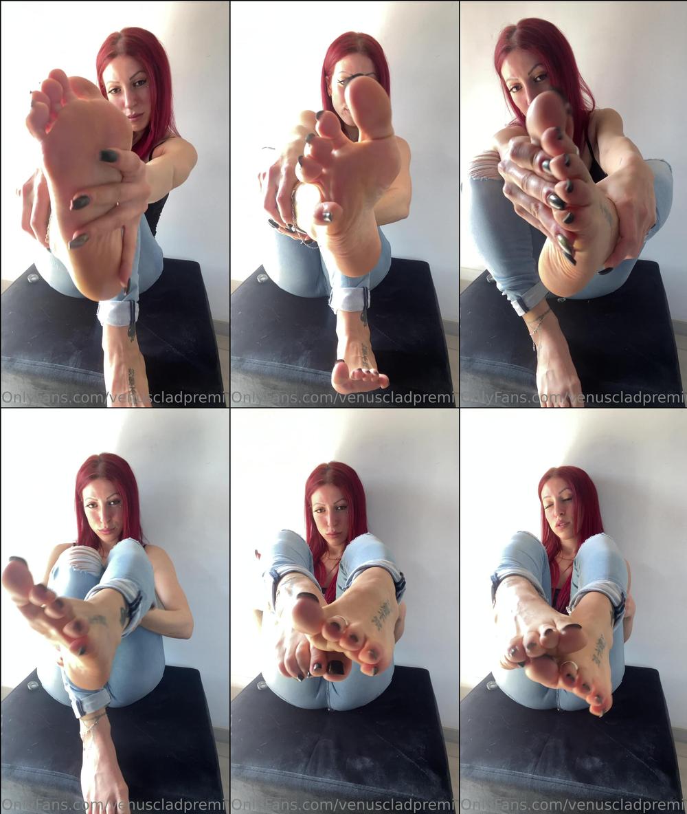 venuscladpremium 19 01 2023 2748501911 Look at me and be mesmerized by my feet  Guardami e fatti ipnotizzare dai miei piedi