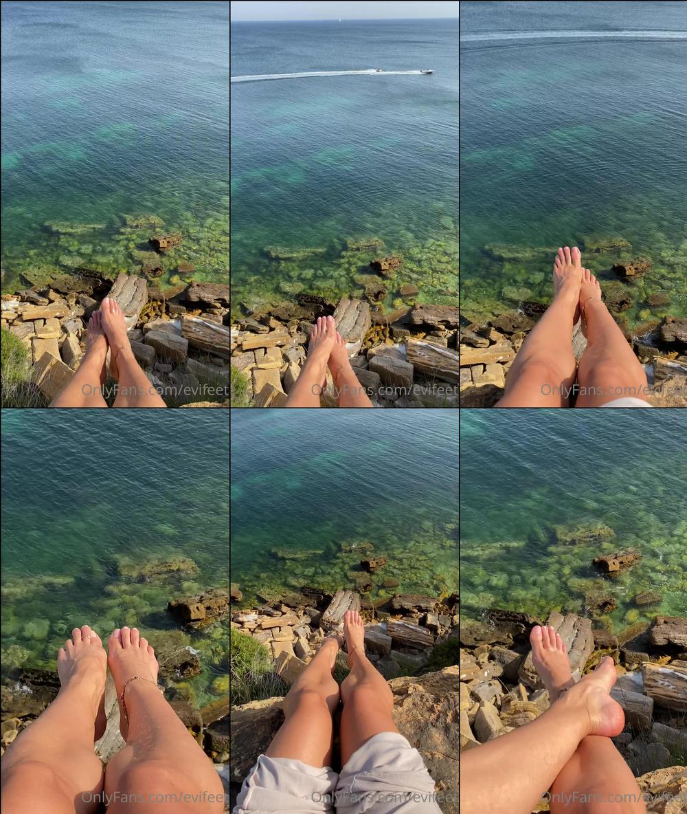 evifeet 13 08 2022 2558659824 Feet with a view 