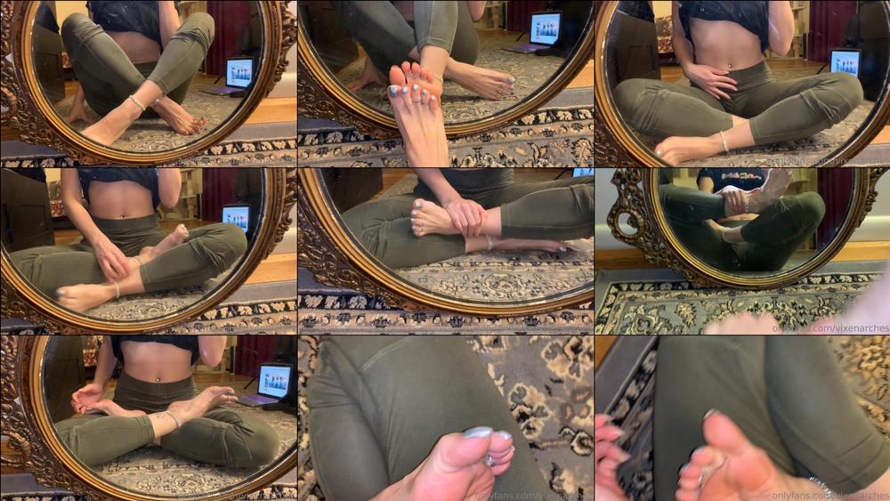 vixenarches 06 05 2019 30957414 Admiring my pretty feet and my tiny waist after a very productive day
