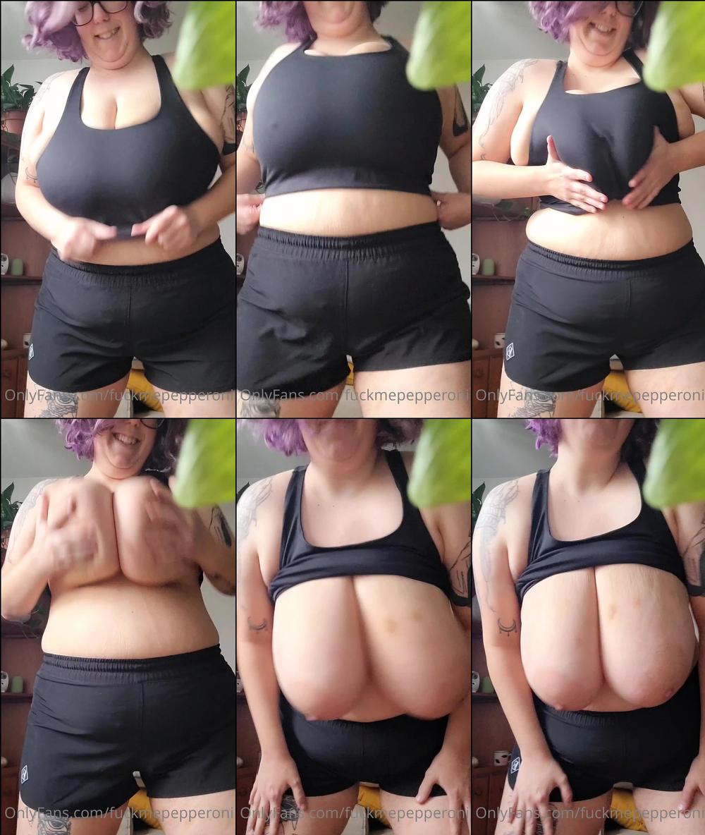fuckmepepperoni 17 02 2022 2366794412 My sport bra has the biggest impossible mission, to hold my huuuuge tits in it 