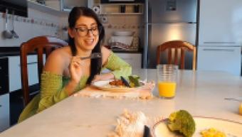 Mommy makes you dinner - May 22, 2025 (linafoxsecret)