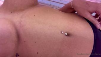 misstease 14 04 2021 2082919331 Just tanning baby  (misstease)