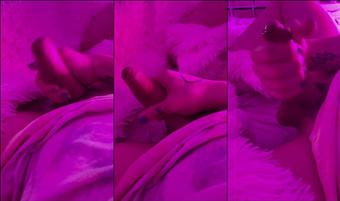 karabella_xxx 10 04 2021 2079430158 My PP was too hard for me to sleep last night. Wish you were here to rub   kiss it for me  (karabella_xxx)