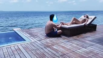 ms_euryale 27 02 2020 162132799 After covering my body with suncream, he got to massage my feet the whole afternoon... (ms_euryale)