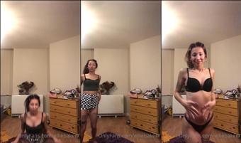 the.lani.lane 28 05 2020 370605187 A little strip tease I did a while back  Message me if you want the full video  (the.lani.lane)
