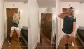 jamiecd07 07 06 2022 2480645692 just being a cute little bimbo in my dorm (jamiecd07)
