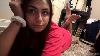 ivyfootgoddess 12 07 2023 2924833154 me in the pose do u like it when (ivyfootgoddess)