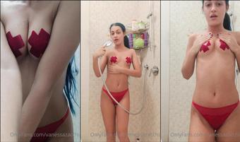 vanessazacchi 08 04 2022 2415716469 Ragazzi siccome domani non potrÃ² aggiornare OF perchÃ© sono fuori al ROMICS, vi lascio un (vanessazacchi)