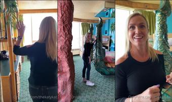 thekatykat 17 06 2022 2490214173 My most revealing and intimate video to date  This set was taken in a Polynesian themed ho (thekatykat)