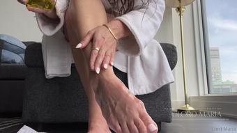 lordmaria 148646073 my favourite part of foot pampering is having oil rubbed deep into my skin. it feels so good i absolutely love having my feet touched. i also love it (lordmaria)