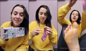 missarcanaplus 03 12 2021 2291258320 Sockmas Day 2 (missarcanaplus)