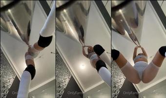 baby_yona 07 07 2022 2514313970 Juicy dance that would bring your dick into a fighting mood  Confess in your pants, to (baby_yona)