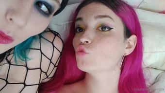 nataliestone 23 08 2020 757486499 Filmed some absolute nonsense with @serenarose after camming  New videos being fil (nataliestone)