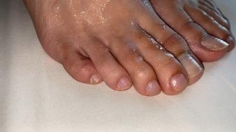 LONG TOES CUM SPLASH - February 24, 2024 (bestfootjobs)