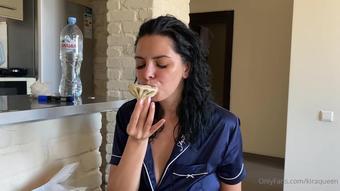 kiraqueen 23 07 2021 2171595034 Khinkali eating instruction   (kiraqueen)