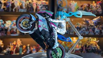 Racing Miku 2014 Showcase with TT-Zero 13Kai Motorcycle - May 02, 2025 (gundamchick)