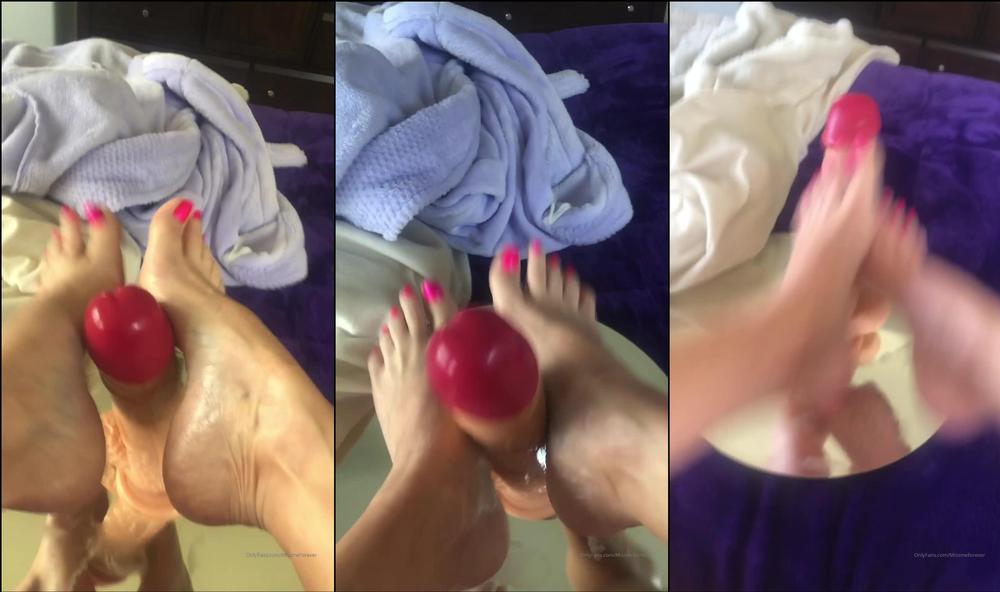 missmeforever 03 03 2020 166855581 More of my feet as requested 