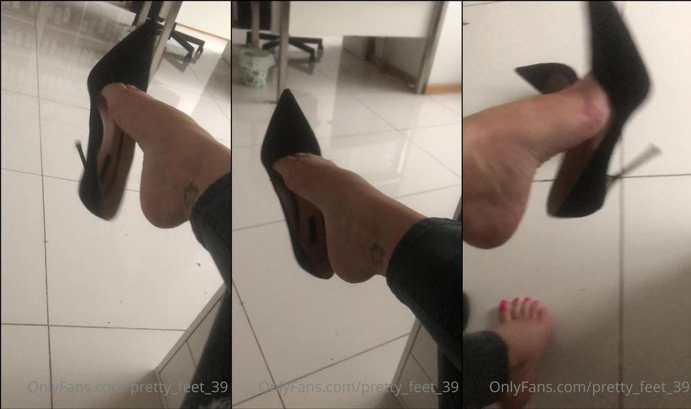 pretty_feet_39 04 07 2020 497351294 Morning heels dangle before I start my Saturdays duty  Work hard play harder  Wishing 