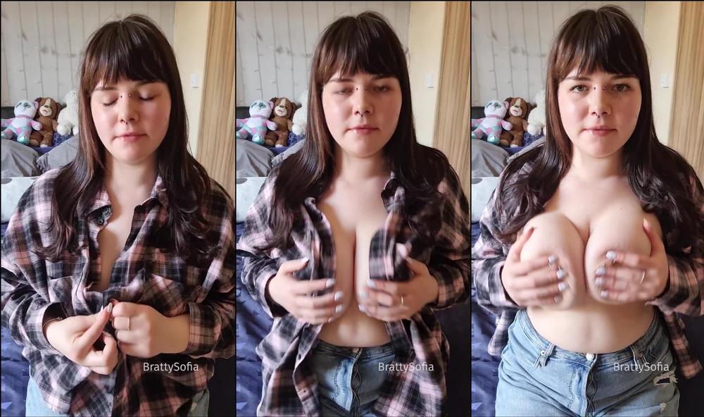 brattysofia 08 06 2021 2125515890 Playing with my titties in this flannel shirt 