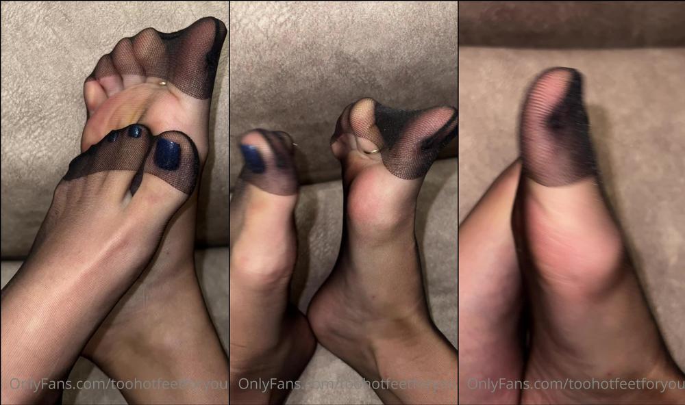 toohotfeetforyou 28 12 2021 2314161095 Today, our DM had so many comments how you love my pantyhose feet, sooooâ¦ Iâve decided