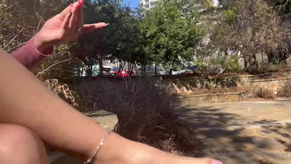 eyecandytoes 13 02 2023 2765858478 Cleaning off my feet to put on my sandals 