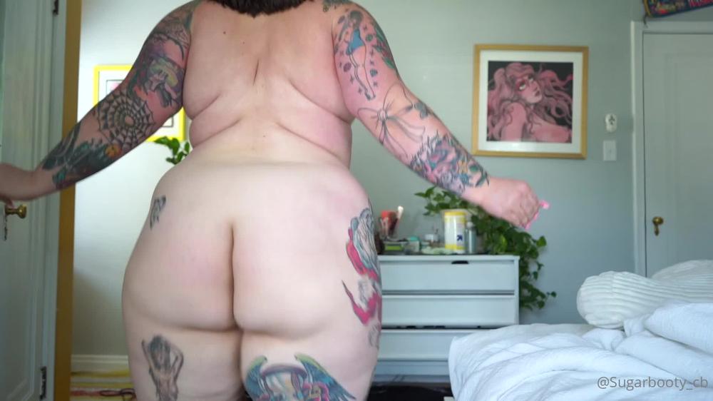 sugarbooty 06 06 2021 2115672506 â¨ QUICK TEASE â¨ shaking my big round fat ass for y'all  I was shaking it so much my do