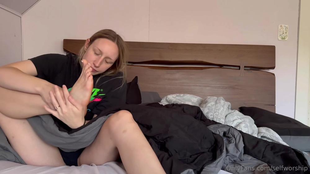 selfworship 06 10 2022 2629663758 i was dreaming about worshipping my feet and then my dreams came true 