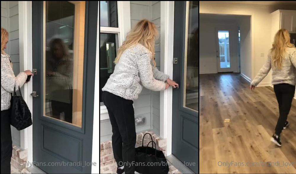 brandi_love 07 01 2021 2003890338 NEW studio  What do y'all think  Which room do you want to see me shoot in first 