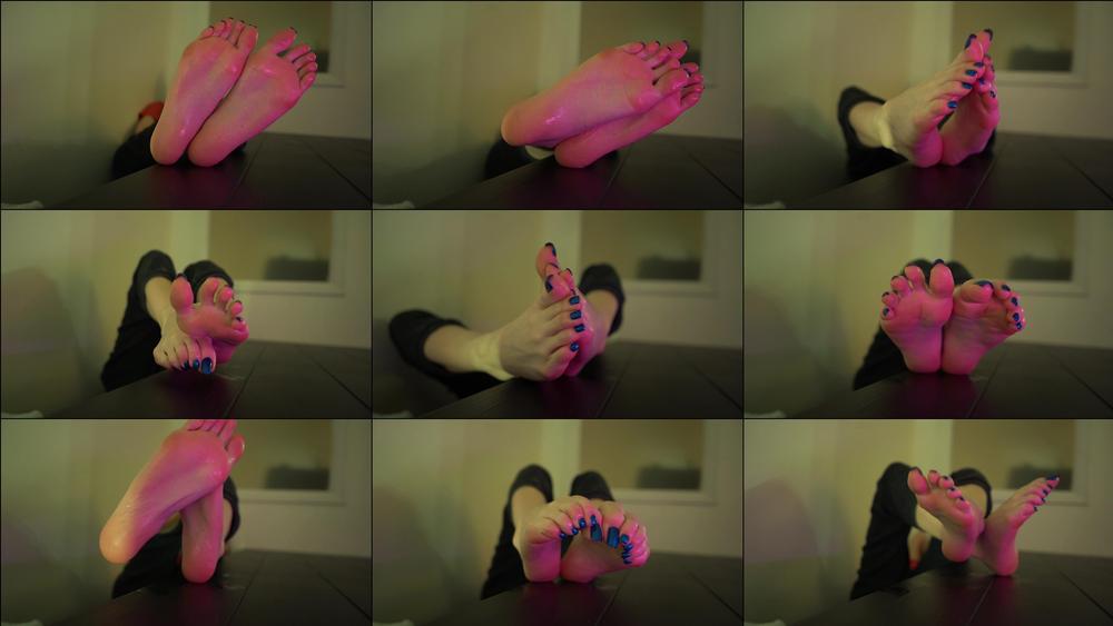 10min Oily Tease With Blue Nails - February 09, 2020