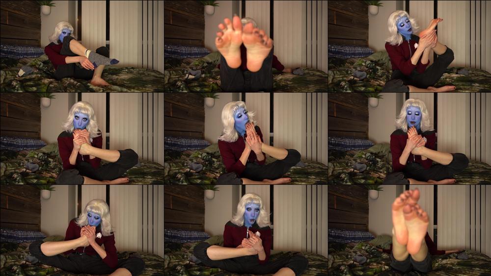 Andorian Sock Removal and Foot Worship - May 10, 2020