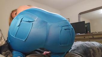 New yoga pants n pockets to cum on - April 20, 2024 (MizzErotique)